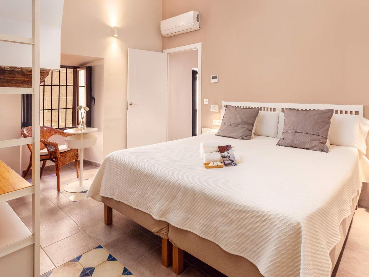 Apartamentos Plaza Mayor 35 Caces Buitenkant foto
