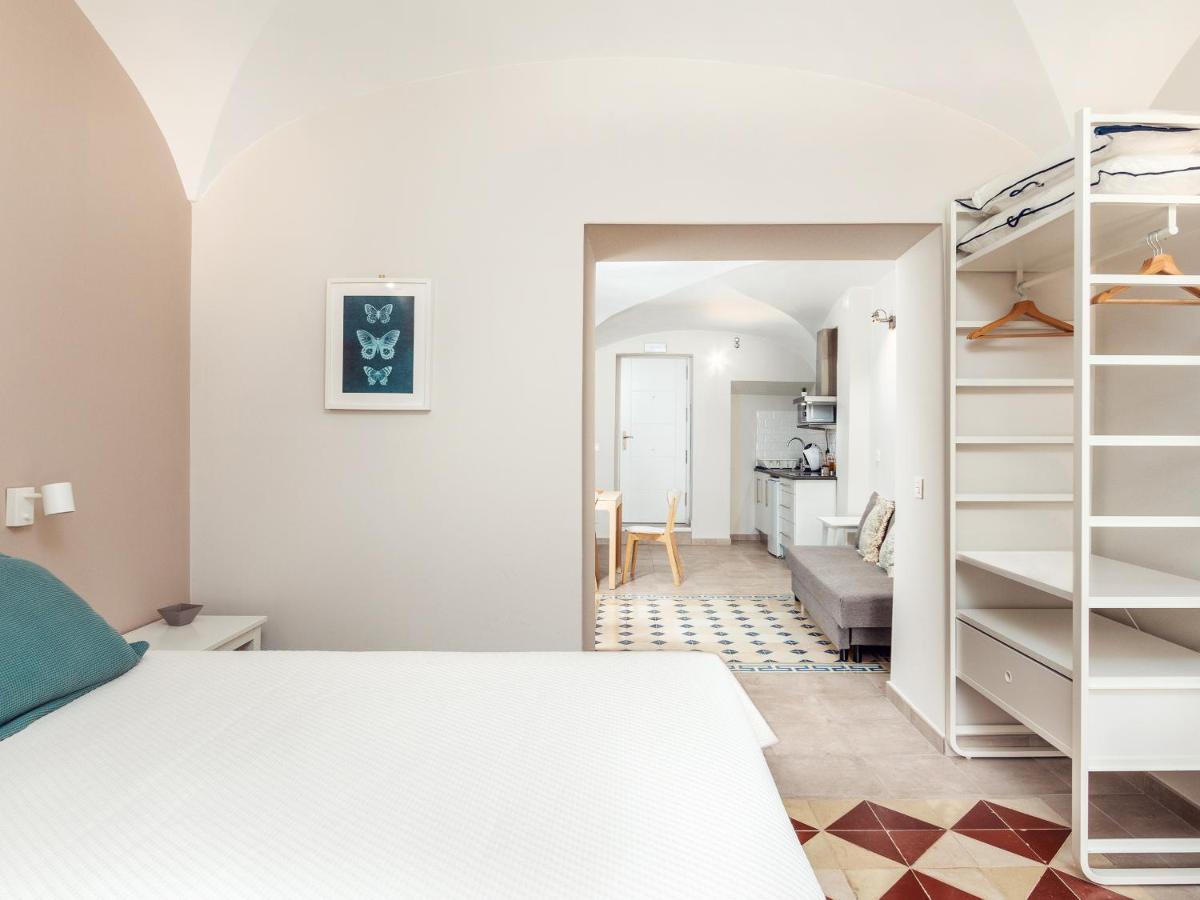 Apartamentos Plaza Mayor 35 Caces Buitenkant foto
