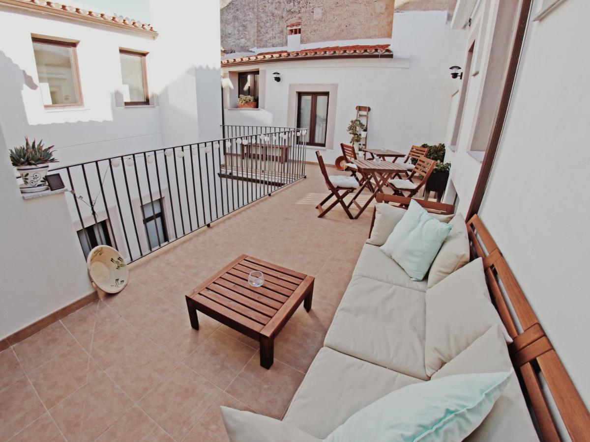 Apartamentos Plaza Mayor 35 Caces Buitenkant foto